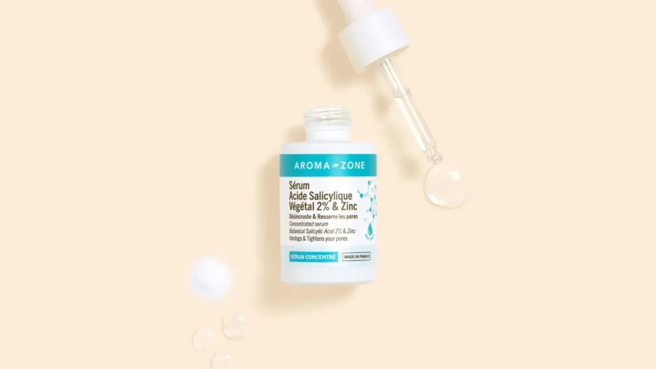 Sérum Aroma-Zone à l'acide salicylique végétal 2% & Zinc, idéal pour désincruster et resserrer les pores. Une formule concentrée qui agit comme la vitamine C pour une peau nette.