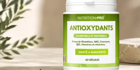 Flacon de compléments "Antioxydants" de Nutrition Pro, essentiels et naturels pour la santé et l'immunité.